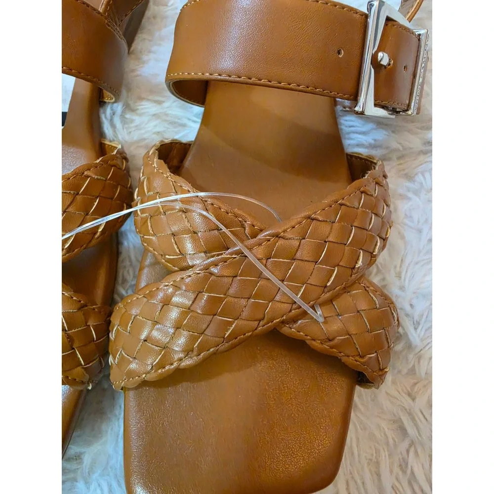 NWT Vince Camuto Stiorra Braided Strappy Flat Sandals Tan Cognac Size 7.5M